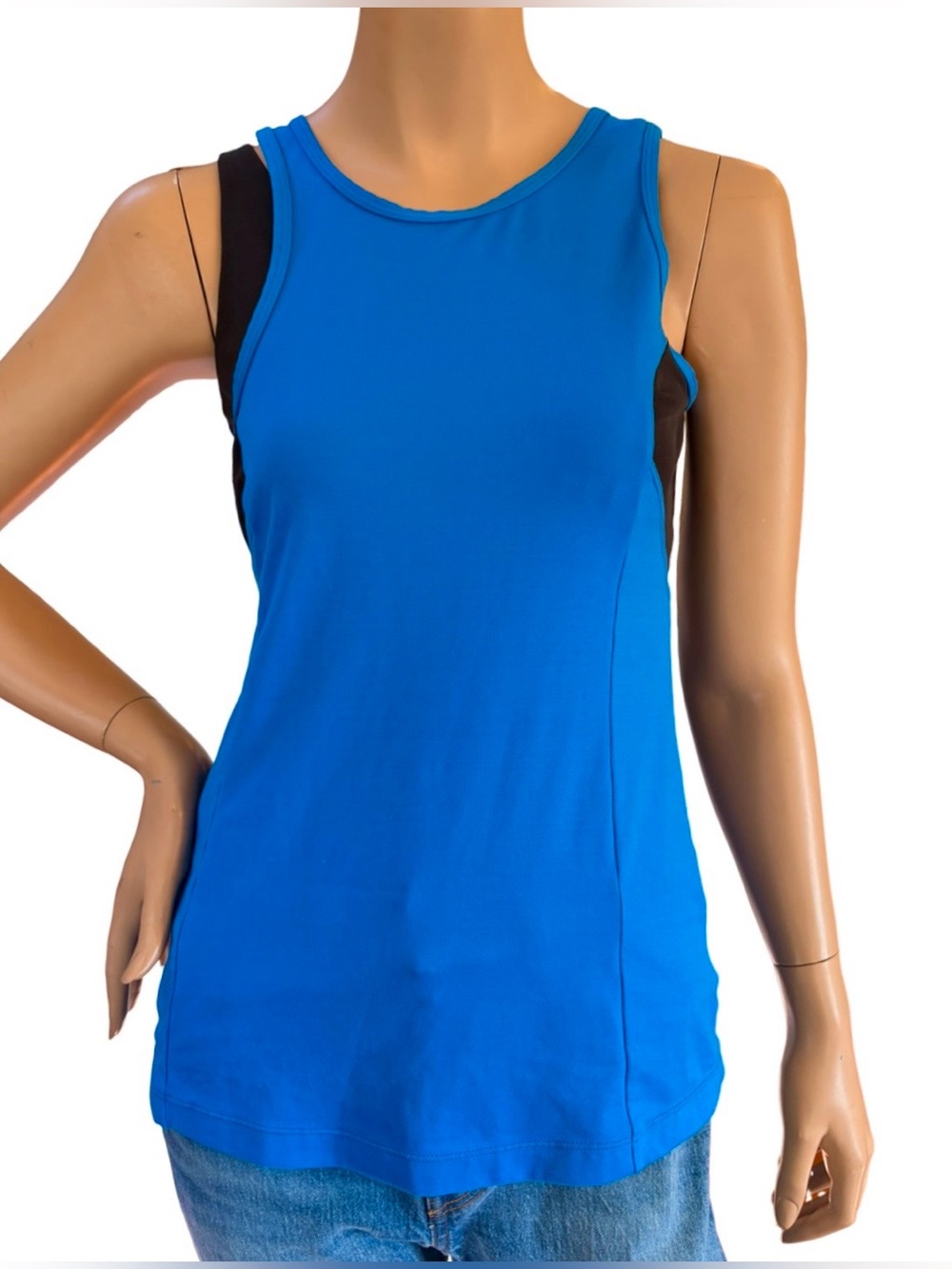 Lolë Electric Blue Athletic Performance Tank Built-In Sports Bra Medium